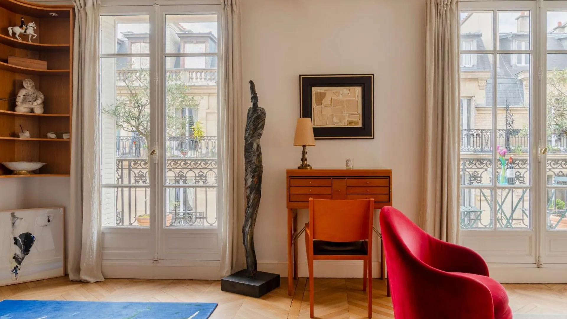Apartment Eugene Design Paris